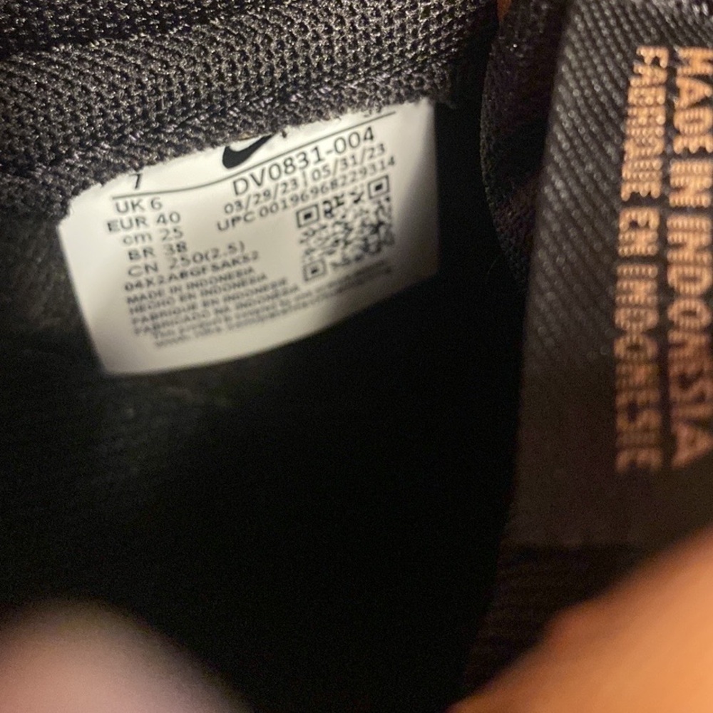 Nike Dunks - image 4